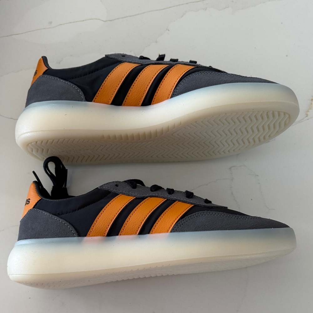 NWT Adidas Gray and Orange  Barreda Decode Sneakers Size 10 - Picture 8 of 8